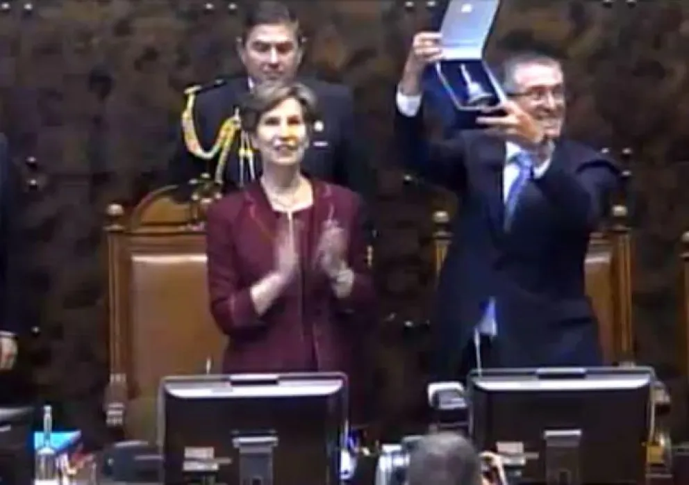 Isabel Allende jura como nueva presidenta del Senado