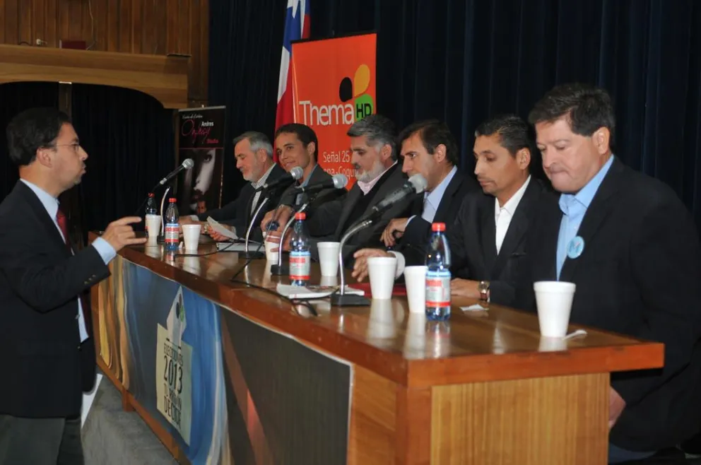 Seis candidatos a diputado participan en debate regional