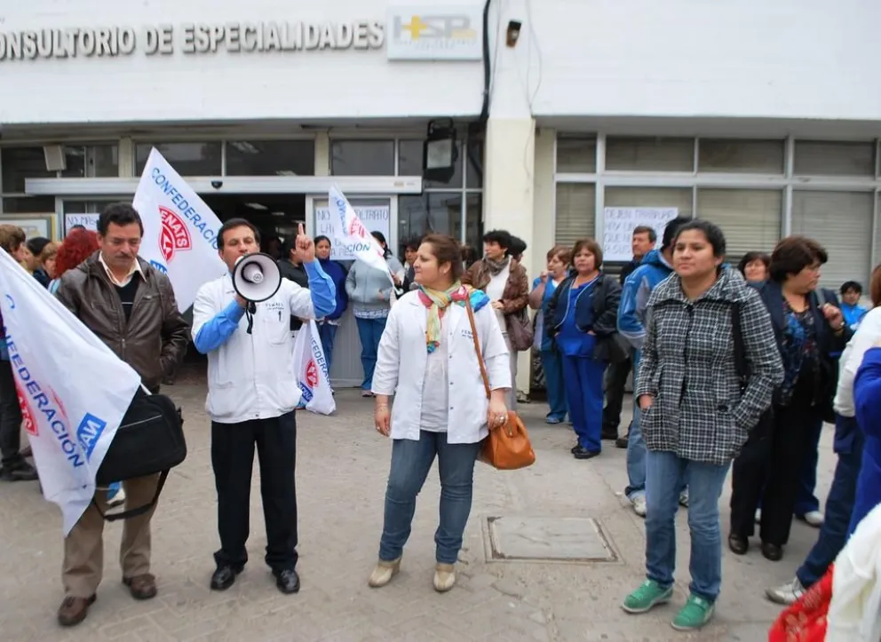 Funcionarios de la Salud del Hospital San Pablo acusan irregularidades laborales