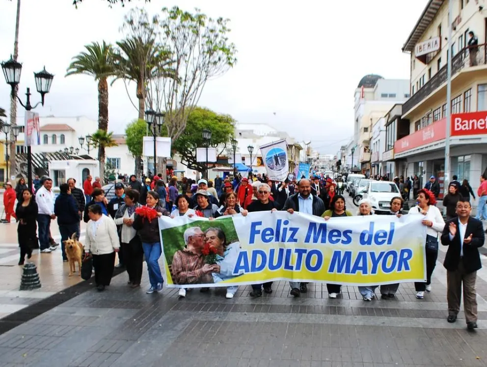 Adultos mayores se hicieron sentir en las calles de Coquimbo