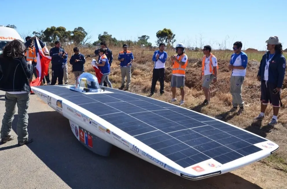 Auto solar creado en la región obtiene histórico segundo lugar en campeonato mundial