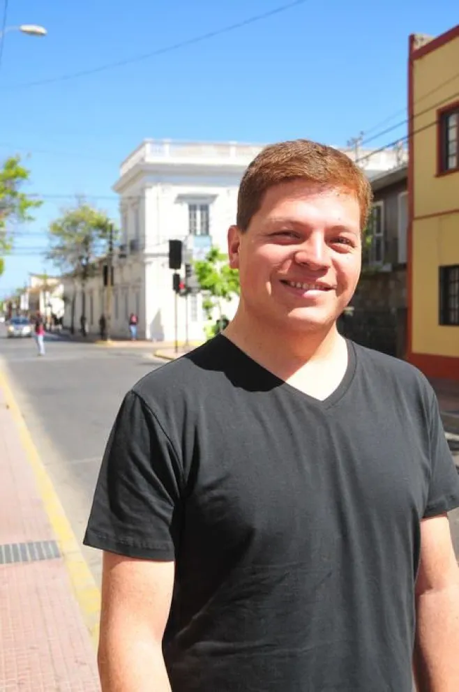 Nicolás Gómez: “Llamo a los jóvenes a sufragar si, realmente, queremos un cambio”