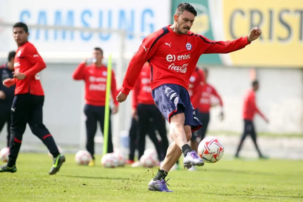 Sampaoli reúne a Pinilla, Pizarro y Valdivia en la “Roja”
