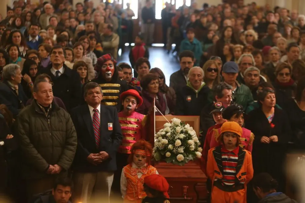 Multitud le dio el último adiós a Jorge Pedreros