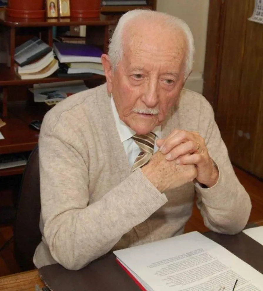 Renán Fuentealba Moena