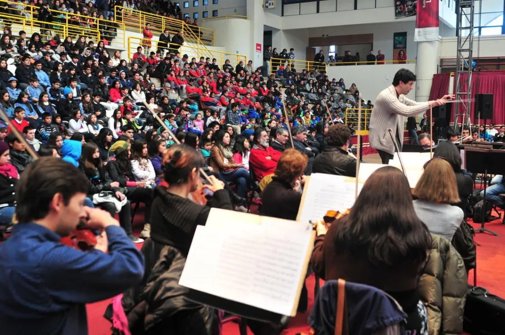 Orquesta Sinfónica de Chile ofreció concierto didáctico a cerca de 1.000 estudiantes de la región