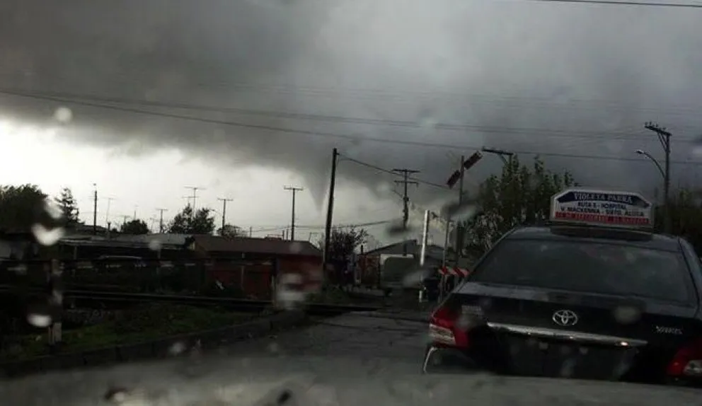 Tornado afecta a unas 412 personas y 83 viviendas