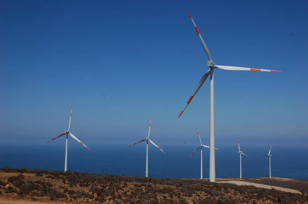 CEA regional aprueba construcción de proyecto de energía eólica Punta Sierra