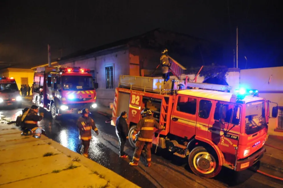 Adulto mayor sufre quemaduras de gravedad en incendio | Diario el Día