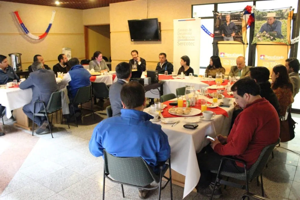 La noticia la dieron a conocer las autoridades este miércoles, quienes destacaron que con el financiamiento que se da a estos negocios se está propiciando además la generación de empleos. FOTO CEDIDA