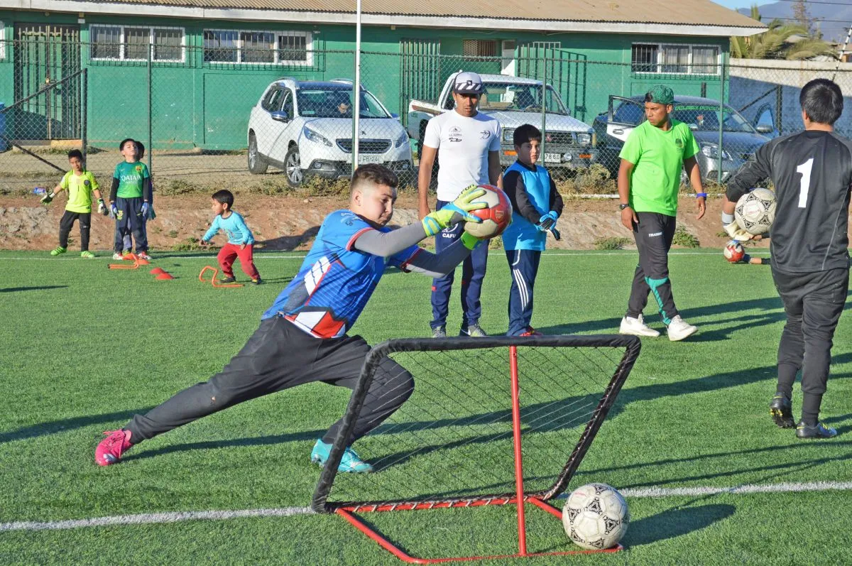 Escuela de porteros "Bajo el Arco" - Fútbol a Santiago Teyahualco