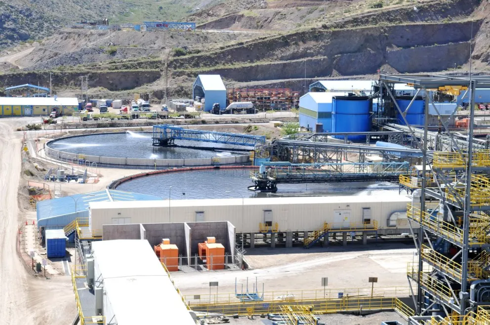 Pese a los buenos resultados, la compañía indicó que la producción de molibdeno cayó un 28,8% con respecto a 2015, debido a una baja en la ley de este metal en Minera Los Pelambres. FOTO LAUTARO CARMONA