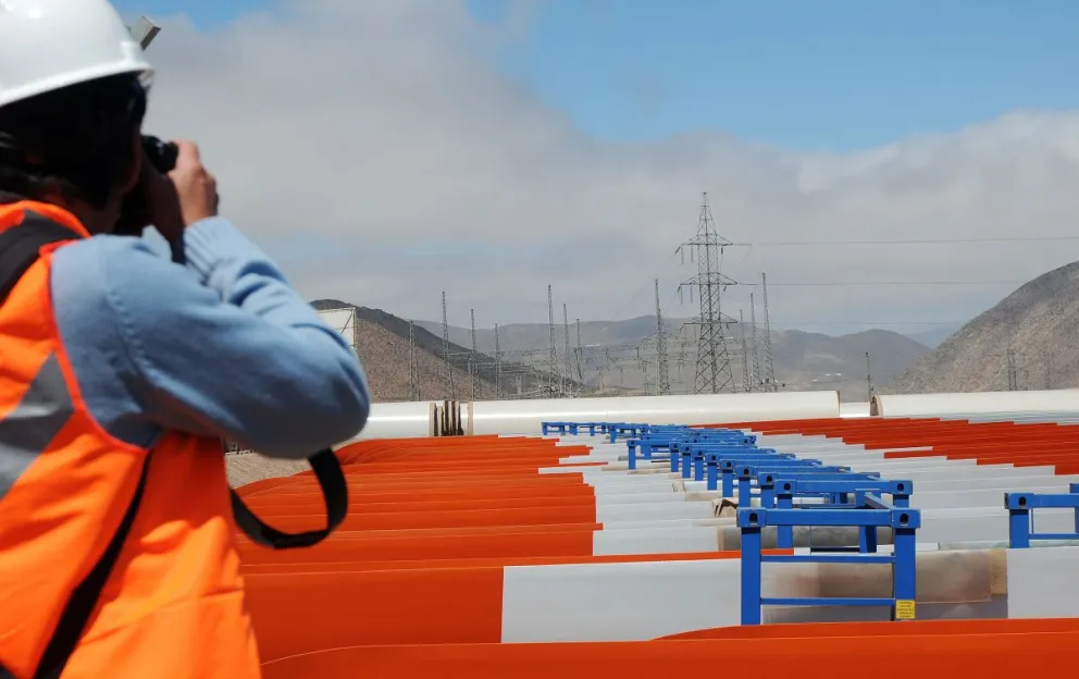 El acuerdo logrado entre los ministerios de Energía y Obras Públicas permitiría en el futuro aumentar la capacidad instalada para suplir las demandas de energía eléctrica. FOTO LAUTARO CARMONA