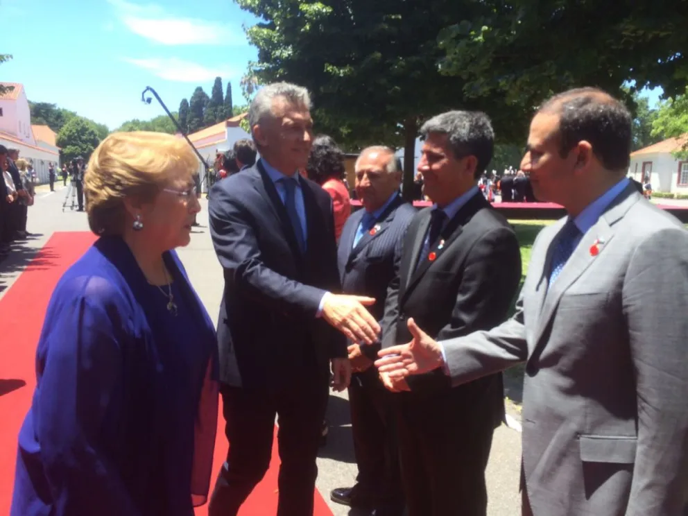 Una de las autoridades nacionales que participó en el encuentro binacional fue en intendente regional, Claudio Ibáñez, quien destacó los avances de la obra. FOTO CEDIDA