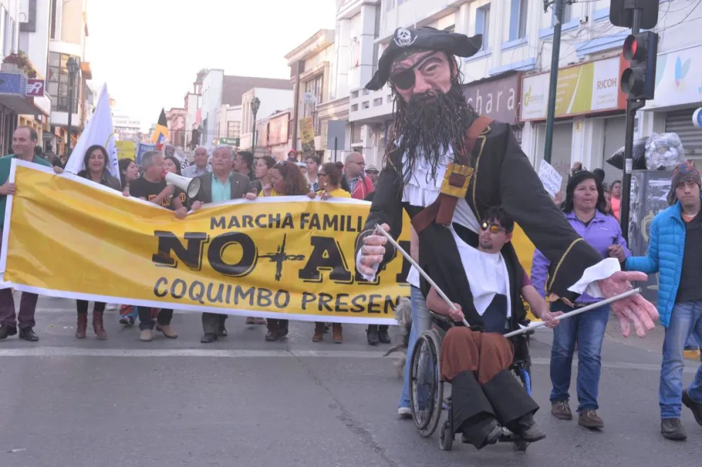 Organizaciones sociales, gremios y la comunidad en general son las que regularmente participan de estas convocatorias, las que han tenido bastante éxito en la comuna puerto. Foto: Diario El Día