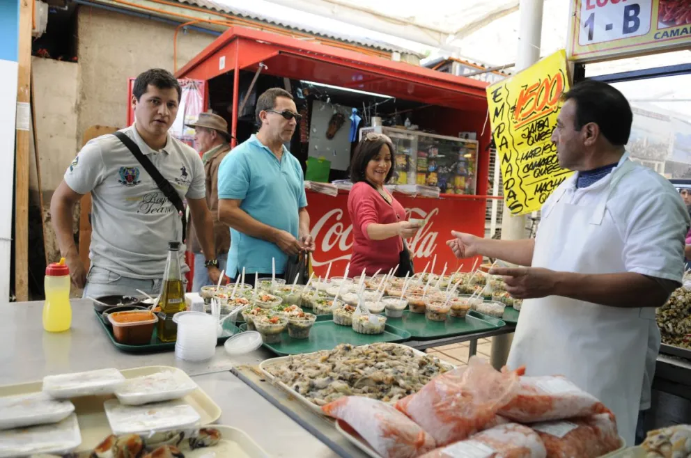 Mariscos frescos, es la opción que ofrece el terminal pesquero de Coquimbo. Foto: Andrea Cantillanes