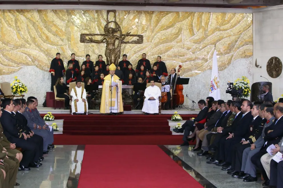 La ceremonia religiosa, fue presidida por el arzobispo metropolitano de La Serena, monseñor René Rebolledo y contó con la presencia de autoridades regionales y comunales. Foto: El Día