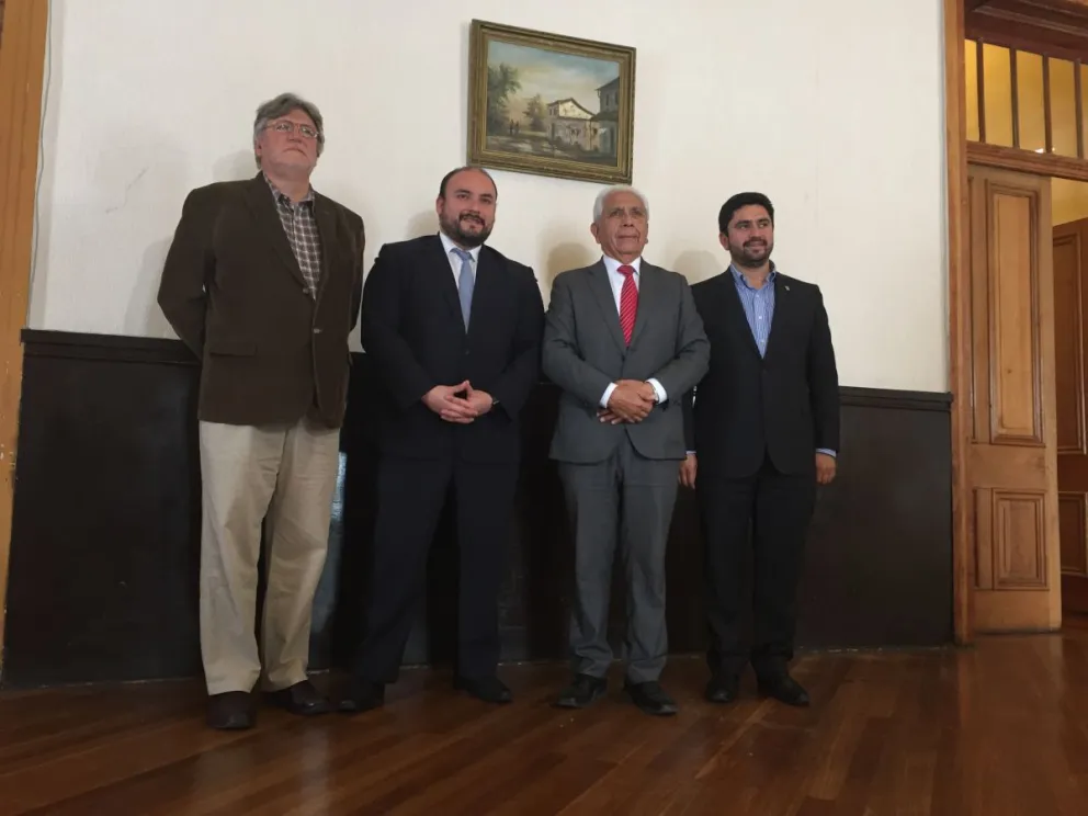 Pereira integra el directorio junto a Omar Vera, alcalde de San Antonio, Henry Campos, alcalde de Talcahuano, Jorge Sharp, alcalde de Valparaíso y Iván Vuskovic, concejal de Valparaíso. Foto: El Día
