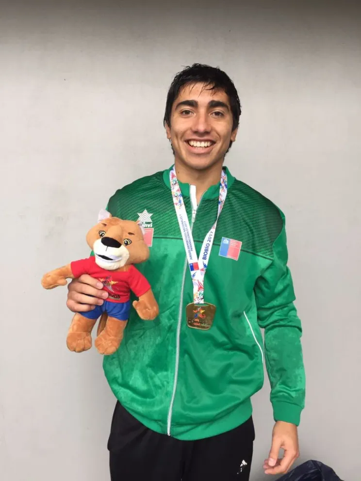 El primer oro en el atletismo para la región de Coquimbo fue obtenida por el atleta Martín González.