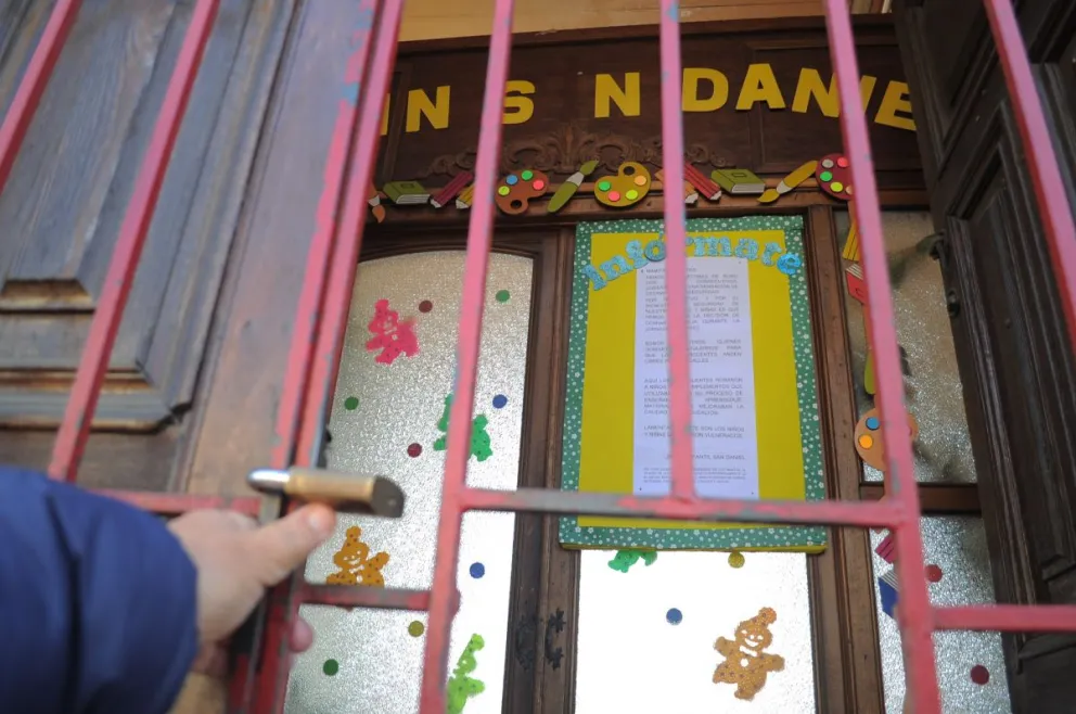 En agosto del 2016, un jardín de La Serena optó por funcionar "bajo candado" en contra de la delincuencia. Foto: Lautaro Carmona