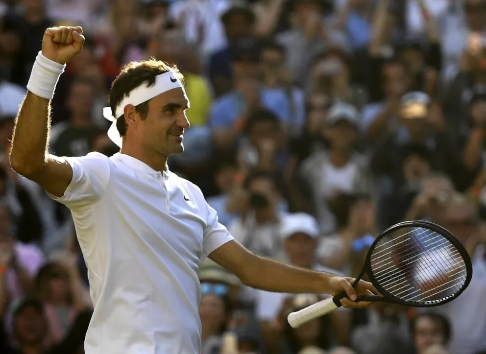 Federer va por su 8° corona en Wimbledon