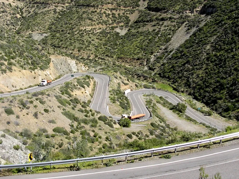 Debido a los constantes problemas que presenta la ruta, las autoridades coordinan reparaciones