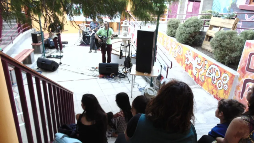 El pasado sábado 11 de noviembre, se presentó en Paihuano el grupo de rock con tintes folclóricos Fonchex, como parte de la gira “Jazz y Rock Elquino”.