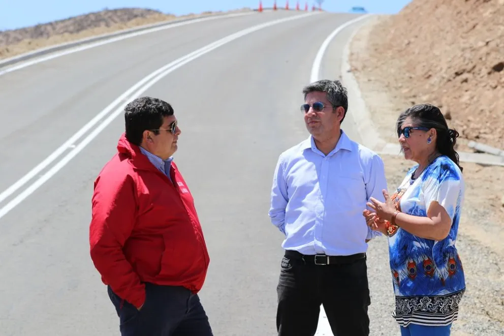La pavimentación del camino que conecta la Ruta 5 con Los Choros a juicio del seremi (s) de gobierno es una muestra de la inversión que ha recibido la comuna.