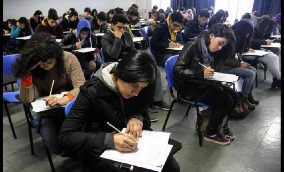 La cifra considera alumnos de Universidades, Centros de Formación Técnica e Institutos Profesionales