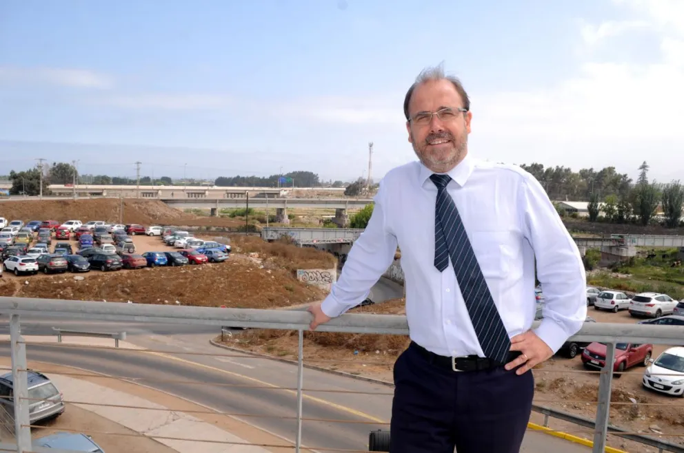 El secretario de Estado se refirió a obras como el viaducto que se espera levantar en el sitio arqueológico El Olivar. Indicó que les pareció prudente dejar a la próxima administración la negociación con la concesionaria.