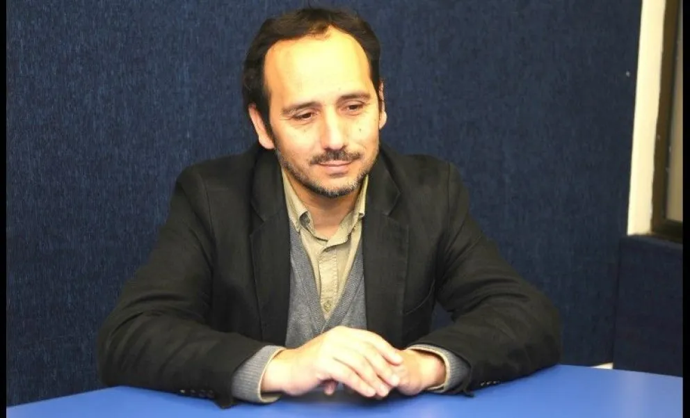 El diputado PC, Daniel Núñez, podría ser pasado a la Comisión de Ética por un tweet donde aparece semidesnudo Sebastián Piñera y Donald Trum, hecho que ingidnó al oficialismo.