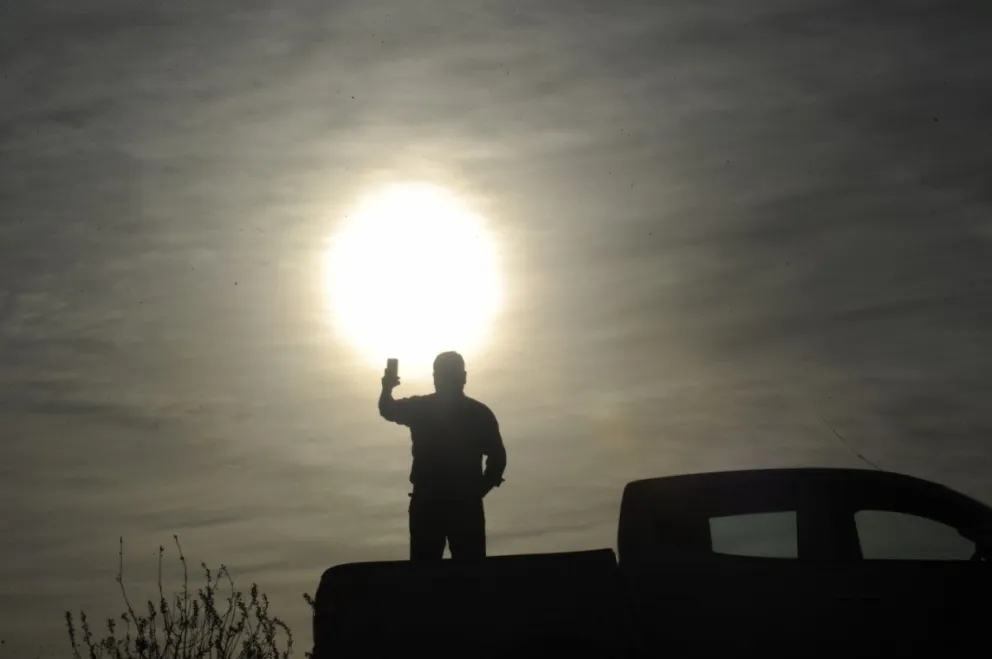 Un eclipse total de Sol se da en el mismo punto cada 200 ó 300 años. Ese evento natural tan importante se presentará el próximo 2 de julio en la región.