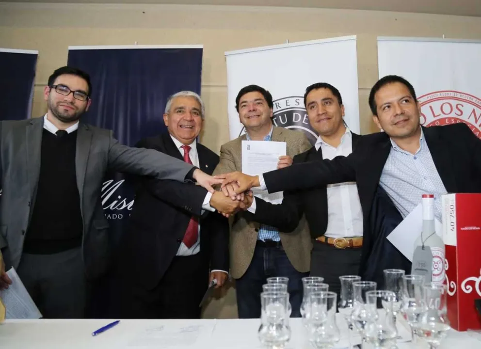 Al acuerdo, en una primera instancia, adhirieron los municipios de Salamanca, Ovalle, Paihuano y Río Hurtado y se espera que se sigan sumando apoyos de otras casas edilicias.