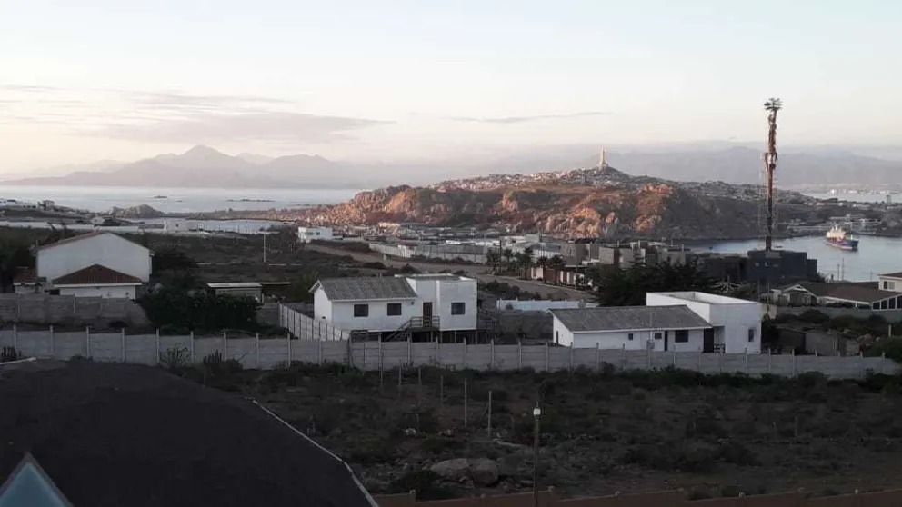 En el sector de La Puntilla, en La Herradura se instalarían nuevas antenas celulares, las que son rechazadas por los residentes del lugar.