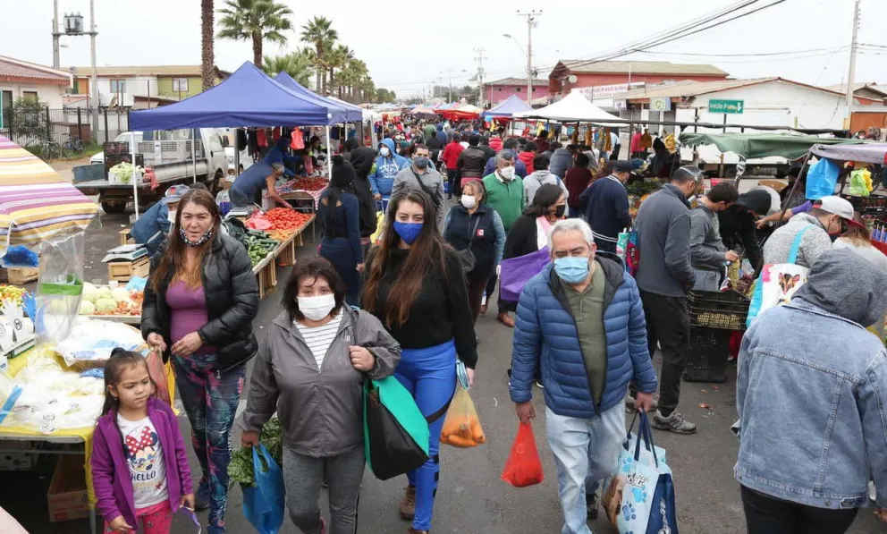 En Tierras Blancas están pidiendo controles sanitarios y que se apliquen test rápidos en las ferias libres donde concurre numerosa gente. Dirigentes dicen que son una zona roja por el alto número de contagios.