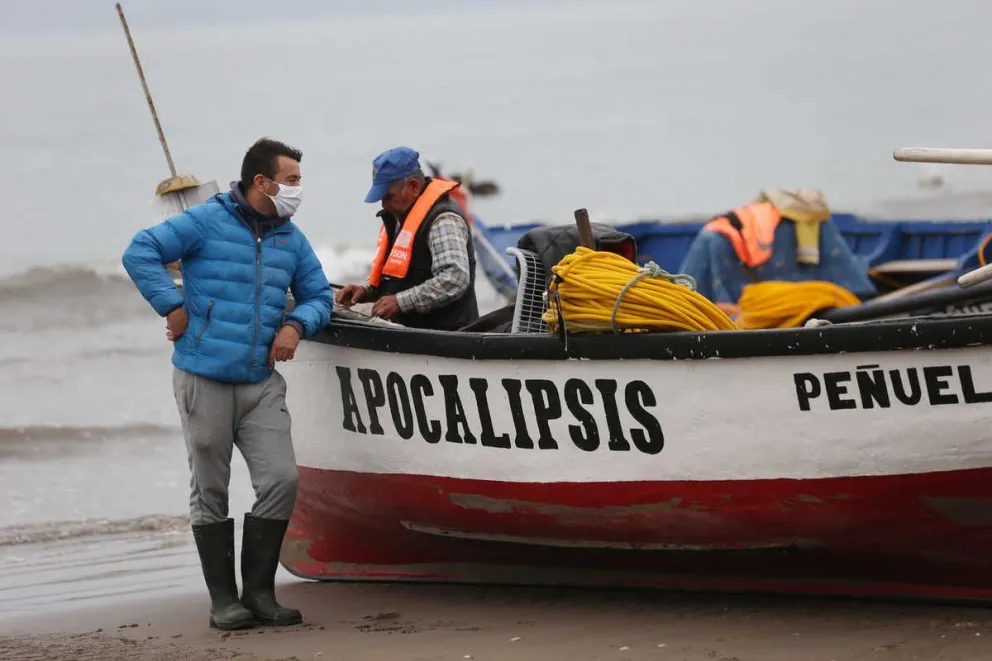 Los pescadores artesanales han caído en una de las peores situaciones económicas de su historia y dicen que son los olvidados de la cadena productiva, que solo se acuerdan de ellos para Semana Santa.