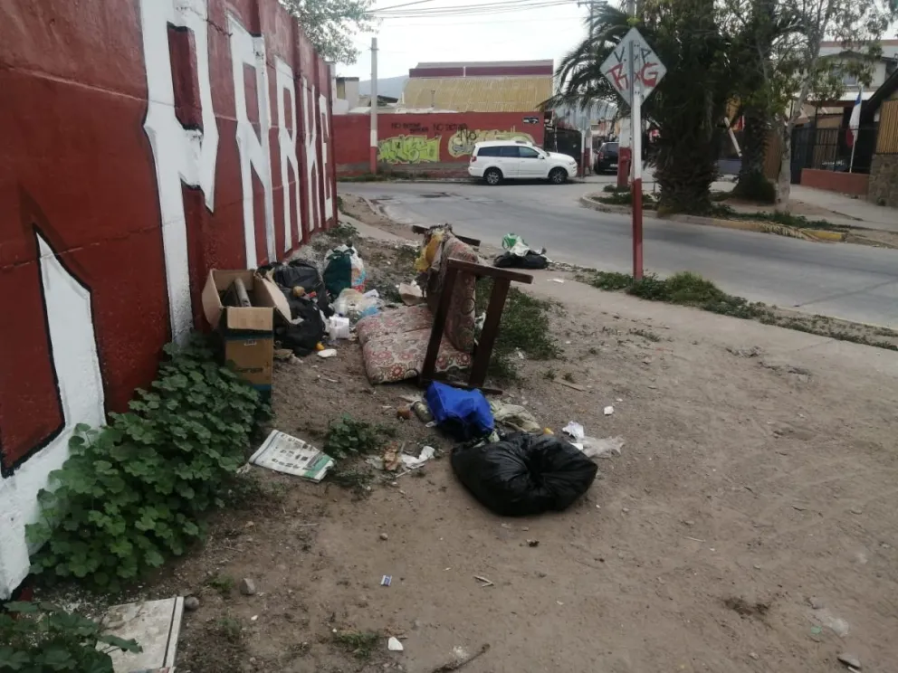 (Reportero ciudadano) Denuncian microbasural en el sector de Las ...