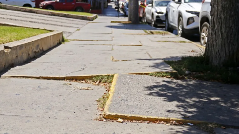 Calles, veredas y plazas en mal estado: Golpe a imagen turística de La ...