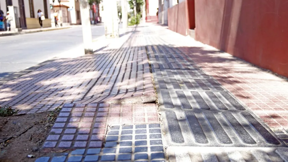 Calles, veredas y plazas en mal estado: Golpe a imagen turística de La ...