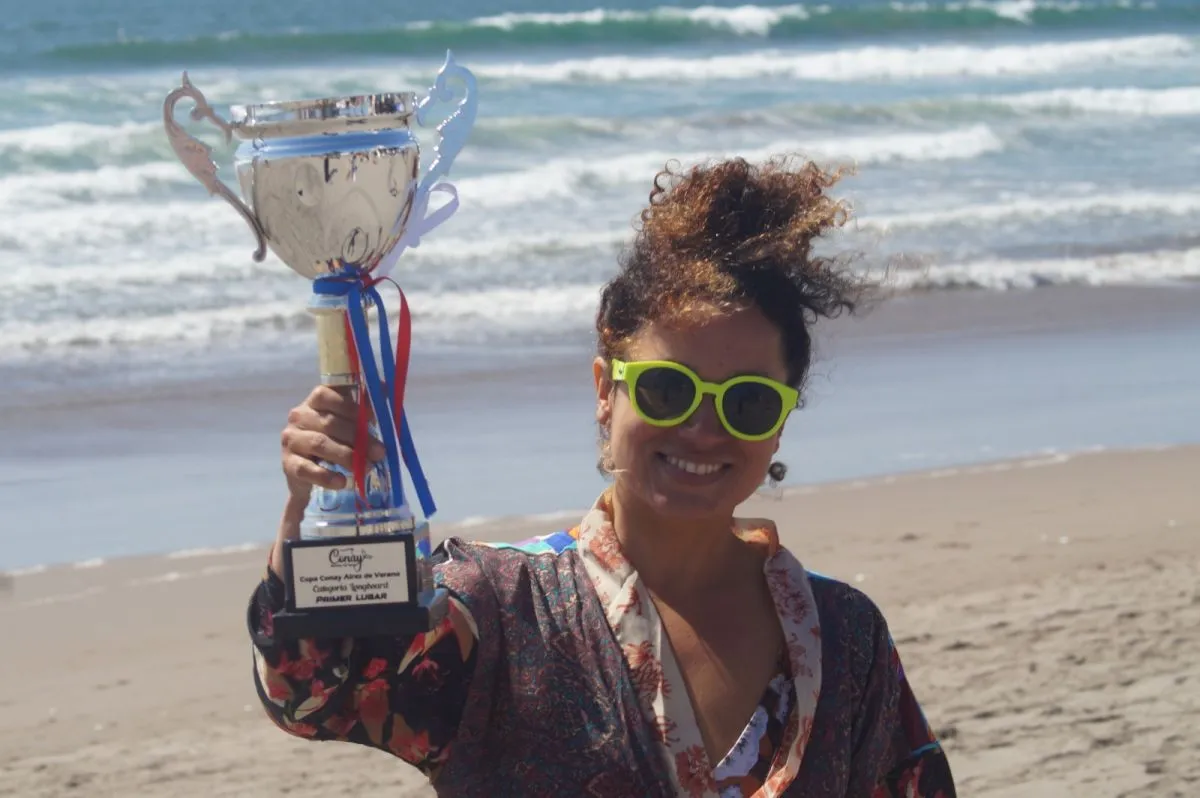 Ganadora de longboard