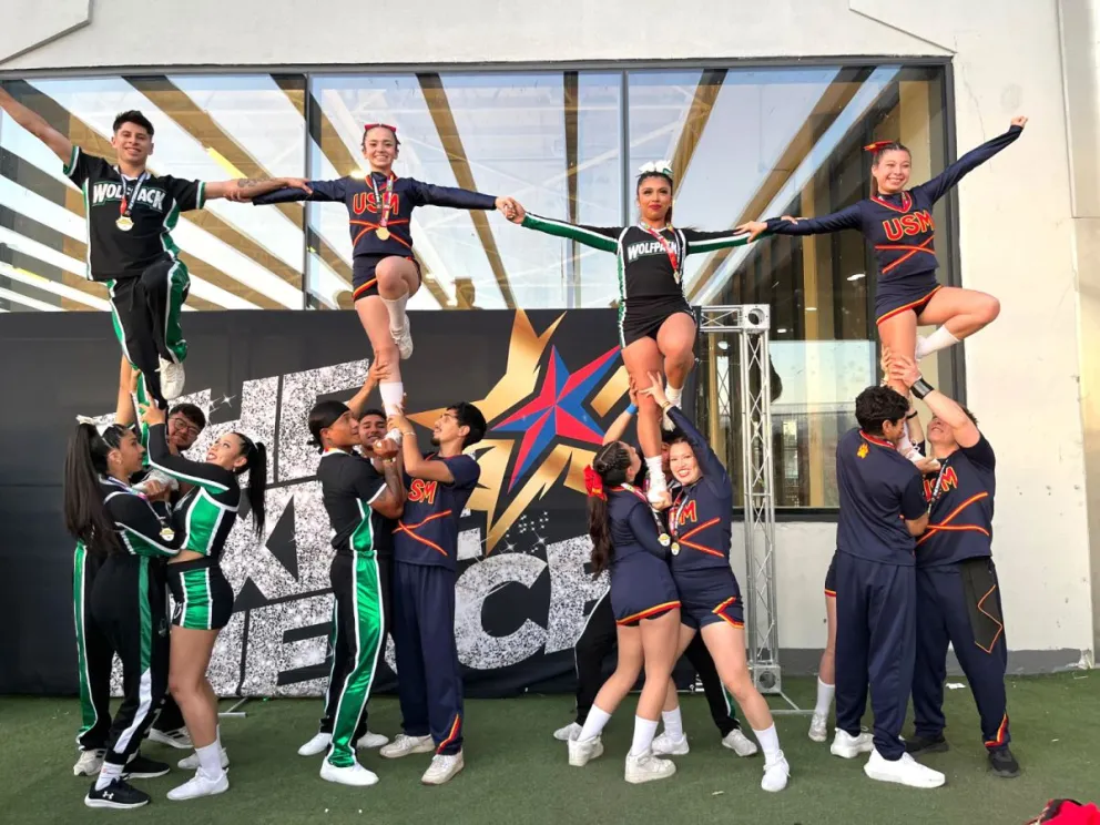<h3>Estudiantes de La Serena obtienen el segundo lugar en torneo internacional de Cheerleading</h3><br /> 2 Equipo de Cheerleading del Instituto Santo Tomás