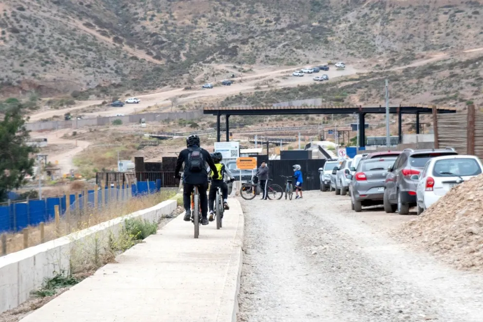 <h3>Ciclistas y deportistas critican las restricciones para acceder al Cerro Grande</h3><br /> 2 Imagen del Cerro Grande