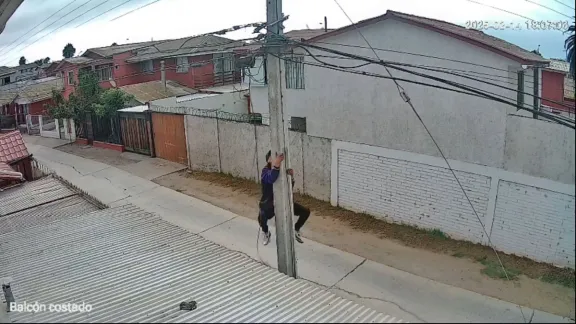 VIDEO┃ Buscan intensamente a ladrón de cables en La Serena