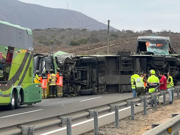 Buses Cejer colabora con autoridades tras accidente en Coquimbo