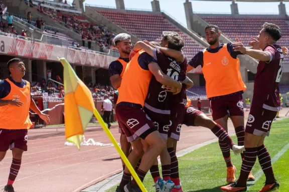 Deportes La Serena derrota a Unión La Calera y asciende en la tabla del Campeonato Nacional