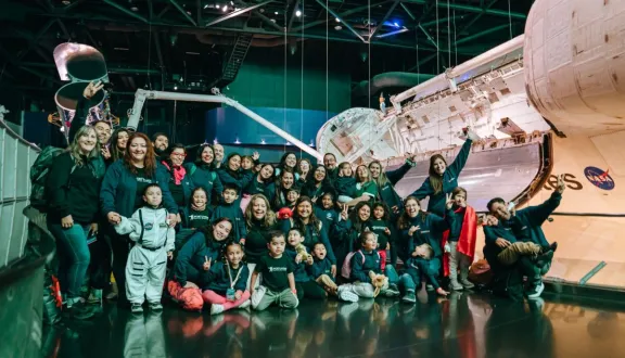 Miles de niños se inscriben para viajar a la NASA