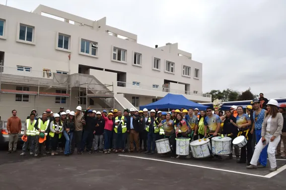 Más de 30 mil trabajadores de la construcción destacados por el Gobierno