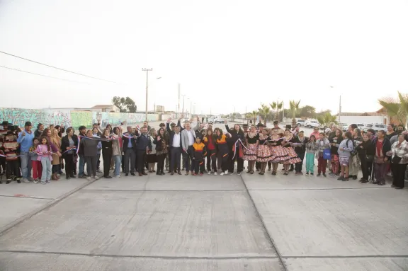 Inauguran pavimentos en Tongoy con inversión de $680 millones