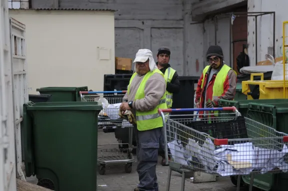 Jóvenes de La Serena transforman residuos en productos útiles