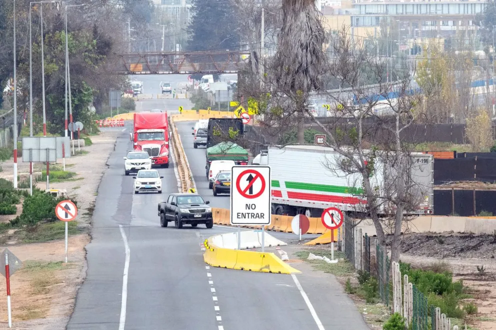 Desde hace una década el ingreso norte de La Serena presenta una alta congestión vehicular debido a la ausencia de una solución definitiva para el sitio El Olivar. / CRISTIAN SILVA